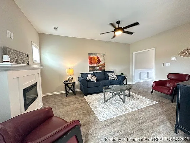 905 Kingscote Dr — Photo 7