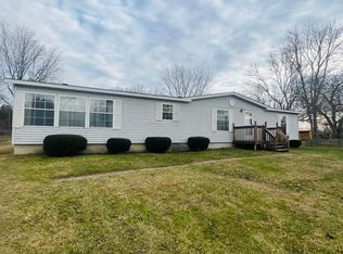 7476 N Vassar Rd, Otisville, MI 48463