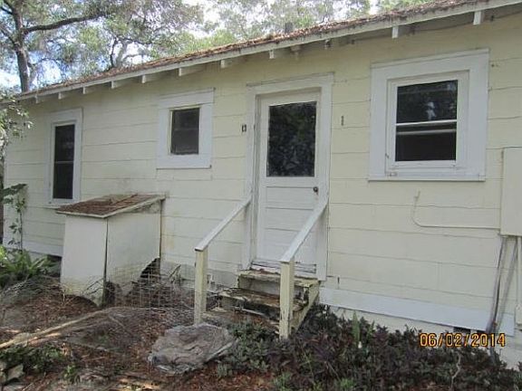3rd image of 1932 Lillian Ave