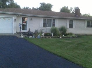 214 Haglund Rd, Burns Harbor, IN 46304