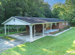 813 Andys Ridge Rd, Rocky Top, TN 37769