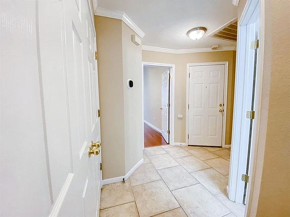 3rd image of 1904 Maize Bend Dr