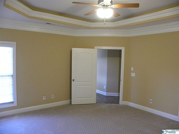 5th image of 33 Atherton Cir