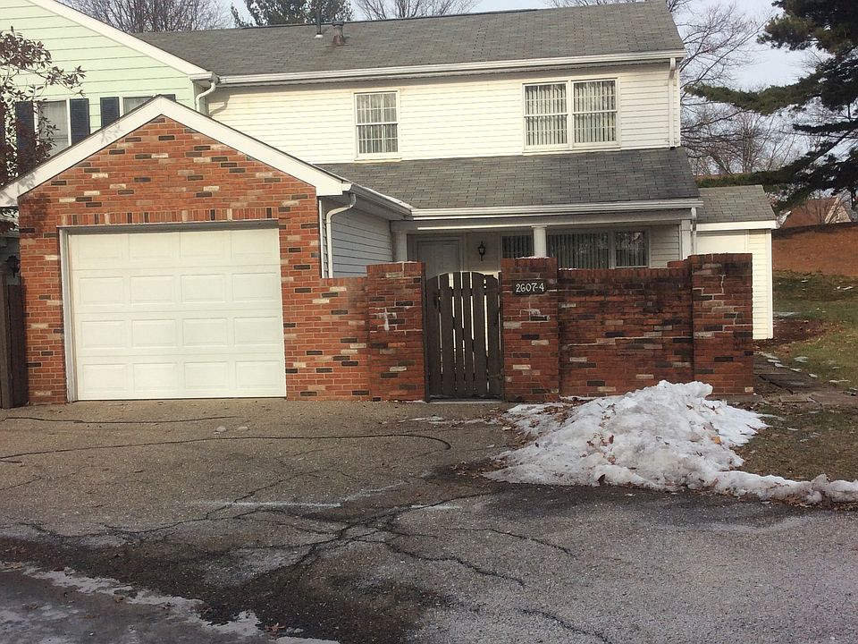 2nd image of 2607 Williamsburg Ln NW APT 04