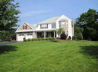 649 Winterberry Blvd, Jackson, NJ 08527