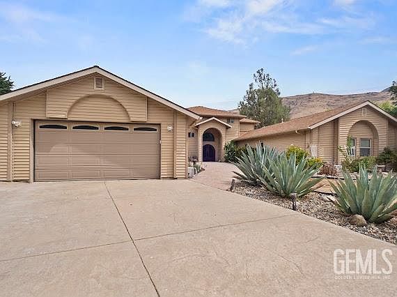 2nd image of 4301 Rio Bravo Ave