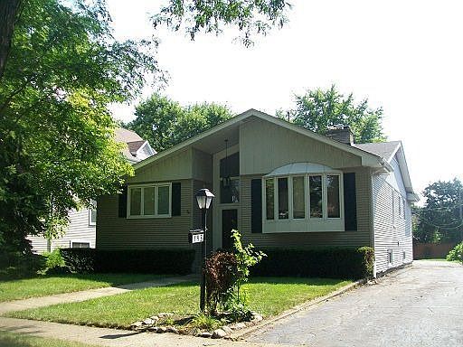 1st image of 143 N Myrtle Ave