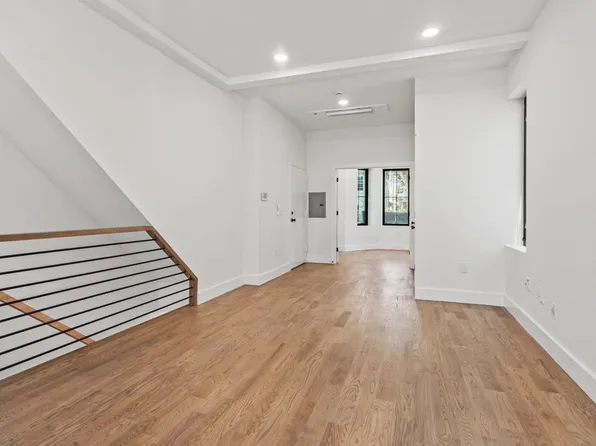 41 47th Street image 7 of 22