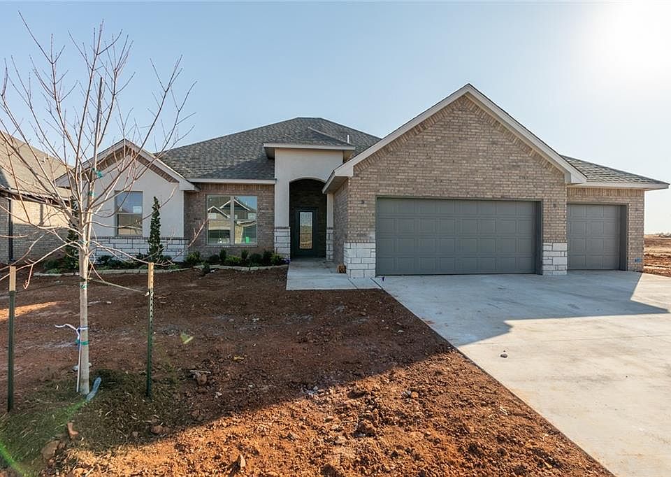 1st image of 1472 Hickory Trl