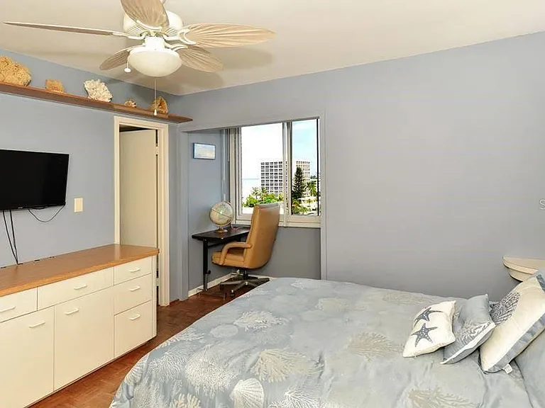 1055 W Peppertree Dr #603AA — Photo 4
