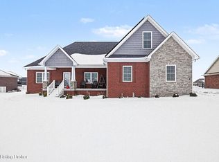 240 Brennan Ct, Shepherdsville, KY 40165