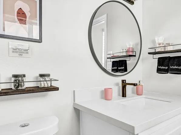 4665 W Kings Ave, Glendale, AZ 85306