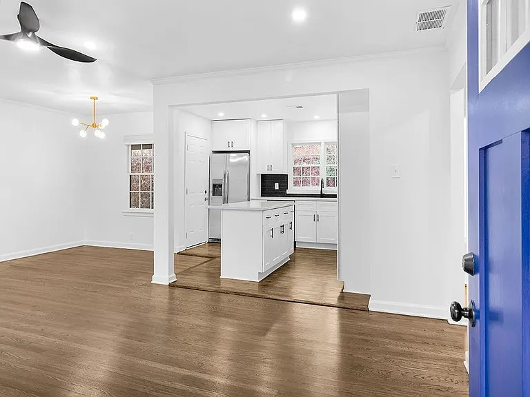 1253 Dunwoody Ln — Photo 12