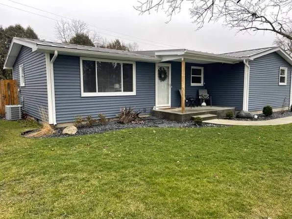 755 N Locke Ct, Nappanee, IN 46550