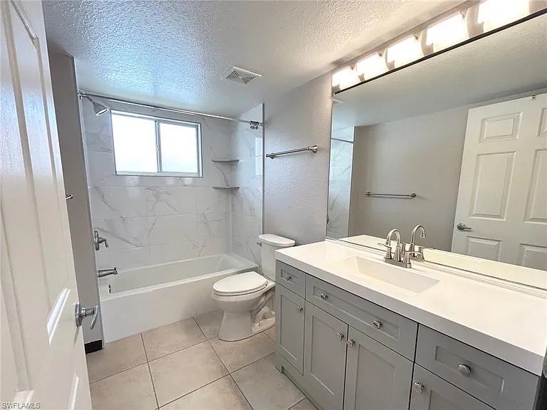 8284 Key Royal Cir #1323 — Photo 12