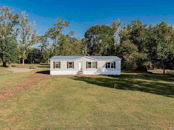 8693 Lebeau St, Livonia, LA 70755