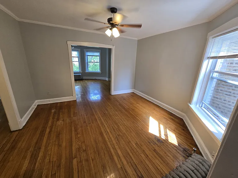 4824 N Avers Ave #2E — Photo 4
