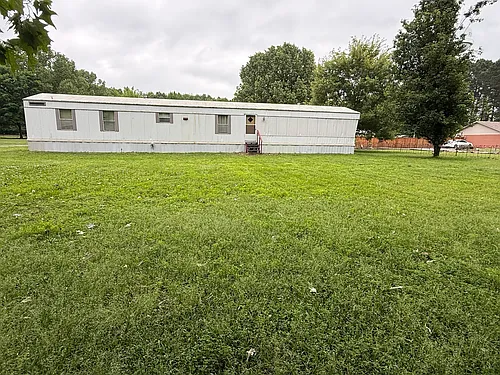 152 Cole Dr Photo 1