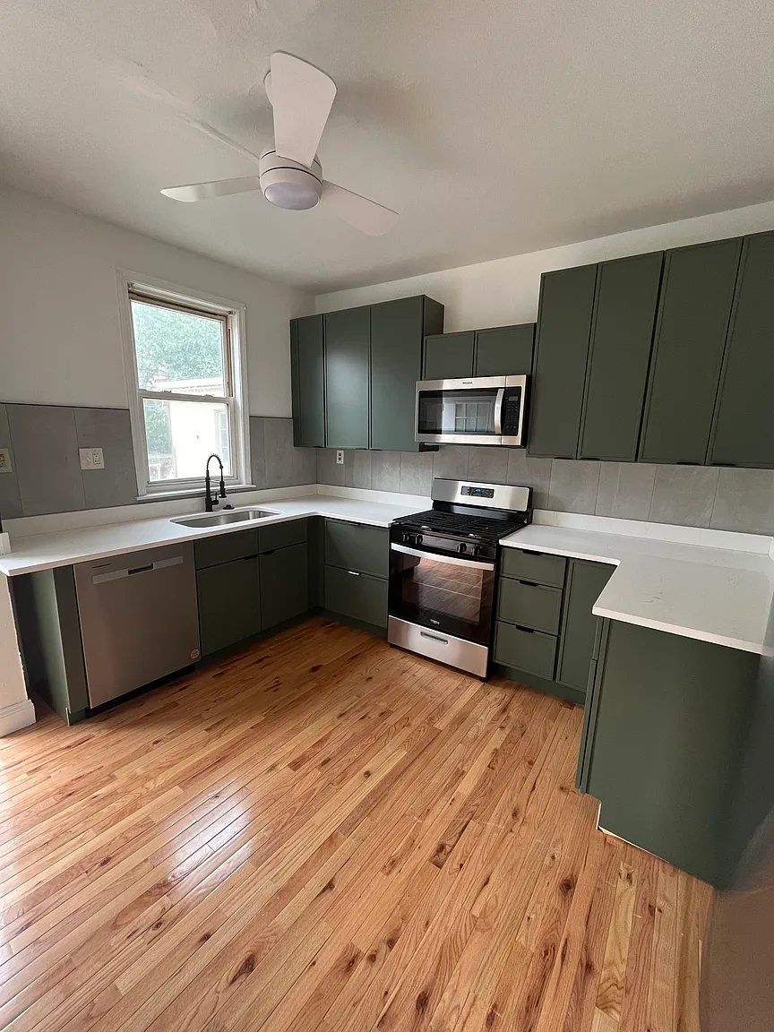 4014 Butler St #2 photo 1