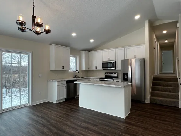 16224 Eagle Ridge Cir, Pine City, MN 55063