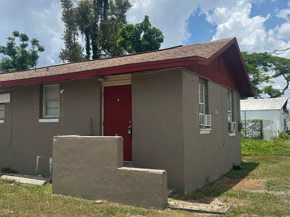 205 4th St APT 1