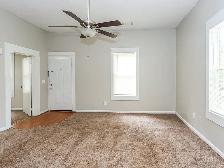 6129 Sorrell St NE — Photo 3