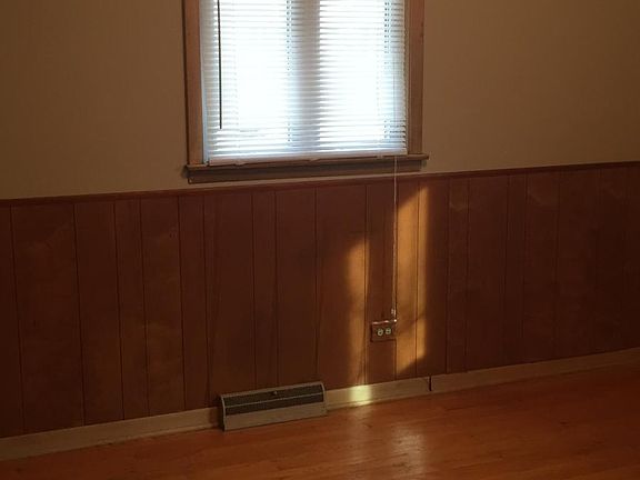 2nd image of 11540 S Kilbourn Ave