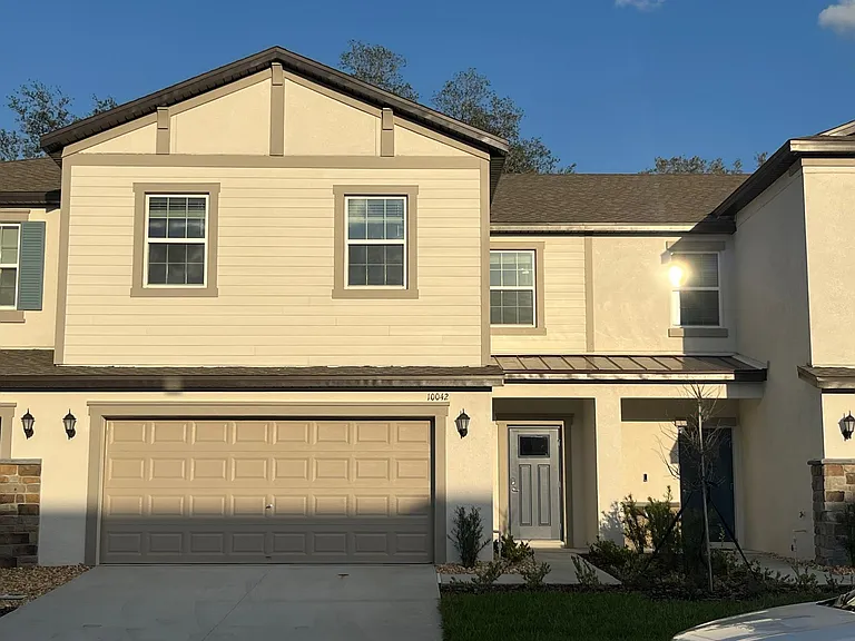 10042 Trumpet Honeysuckle Way — Photo 2