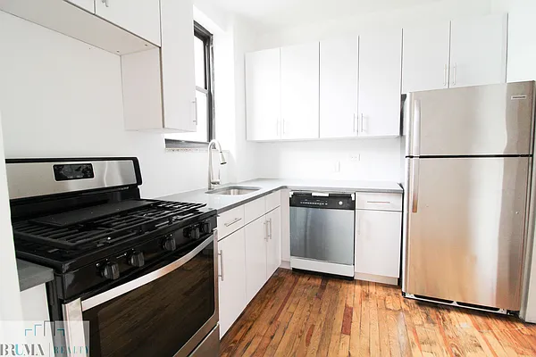 Rented by Bruma Realty LLC | media 20