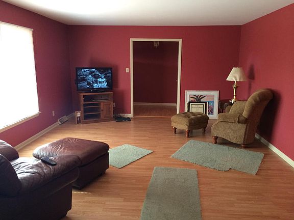 3rd image of 3729 Whitworth Dr
