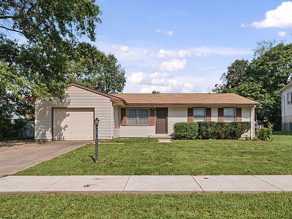 2nd image of 2306 Belmore Dr