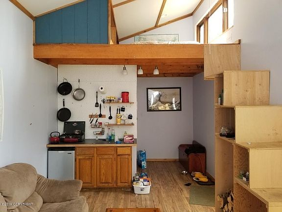 5th image of 14022 W Gleason Ln