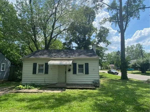 1700 Willamet Rd, Dayton, OH 45429