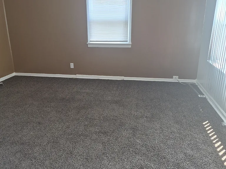 2345 Dellrose Dr #B — Photo 9