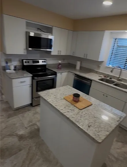 300 Hampton St #12 — Photo 2