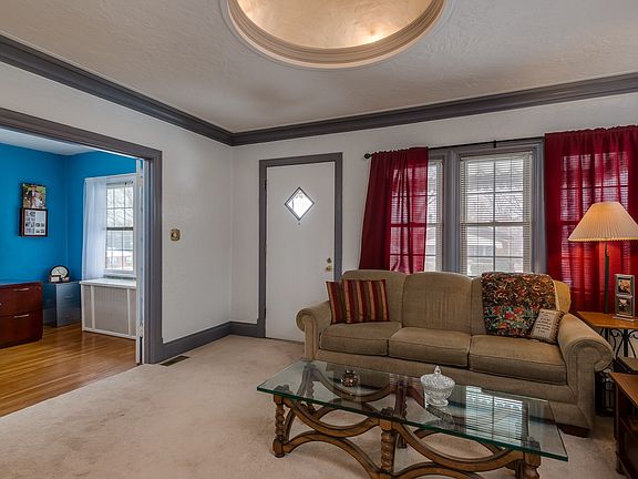 4th image of 8009 McGee Ave