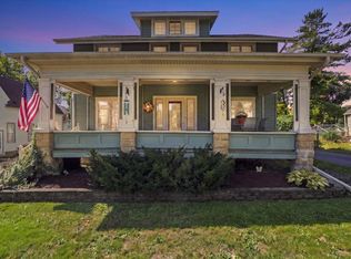 213 W Rollin St, Edgerton, WI 53534