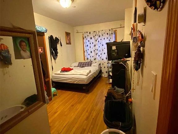 2nd image of 104-59 38th Ave #2B