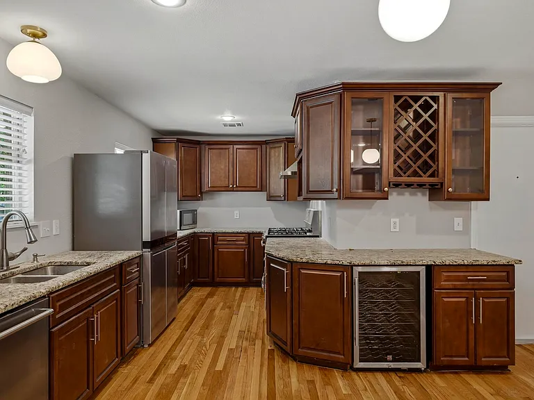 3206 Albin Dr — Photo 17