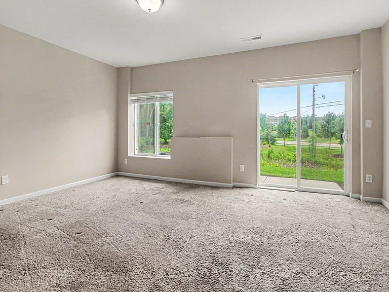 2717 Bristol Ridge Dr — Photo 25