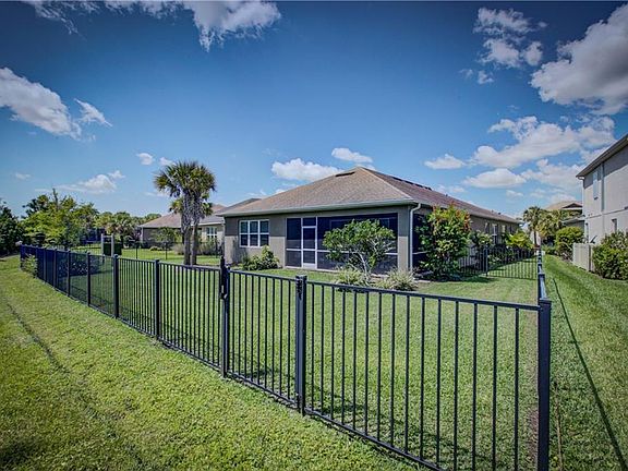 3rd image of 7260 Monarda Dr