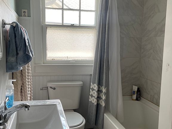 5th image of 539 E 53rd St