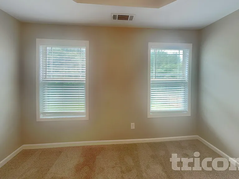 217 Arbor Dr — Photo 9