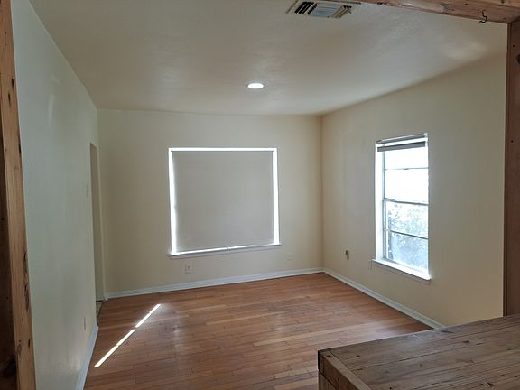 2nd image of 2504 E 11th St