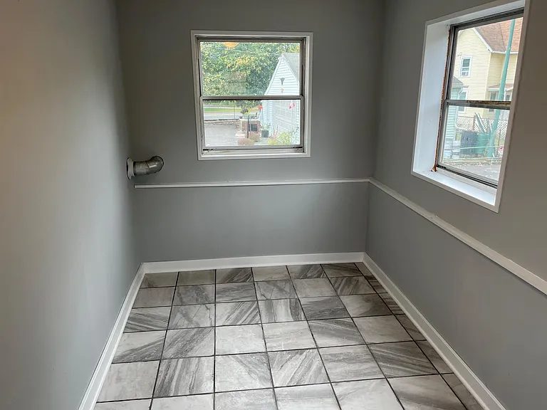 8 S Center St #1 — Photo 18