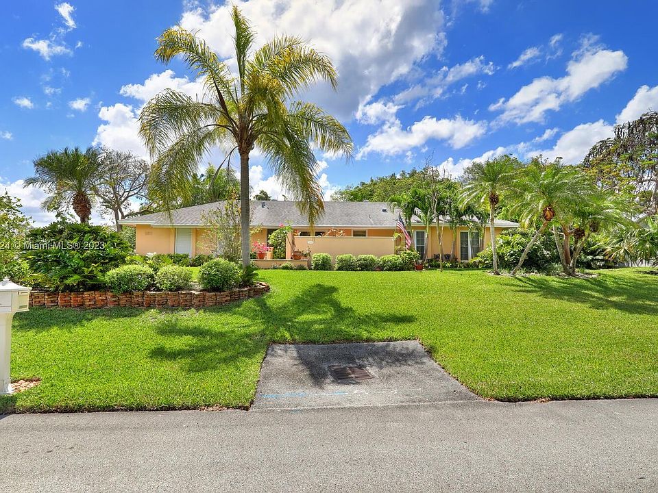 1st image of 18474 SW 88th Ct