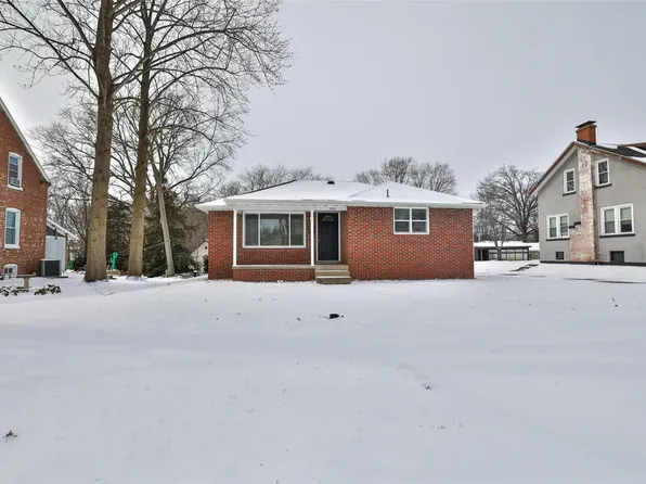 1520 Washington St, Highland, IL 62249
