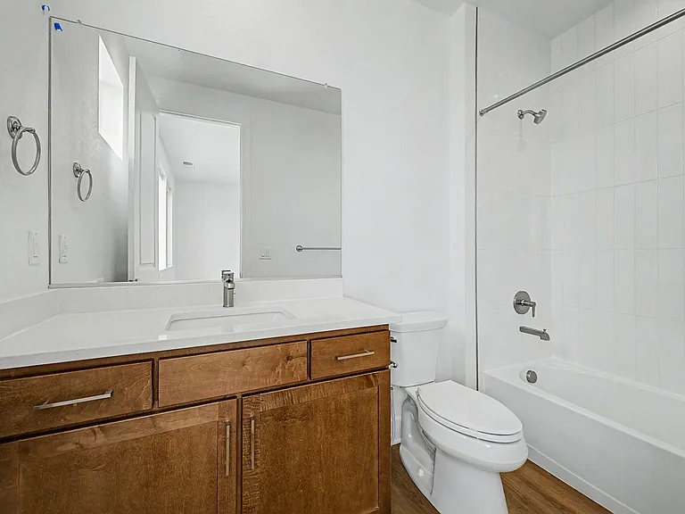 689 Saddle Dr — Photo 24