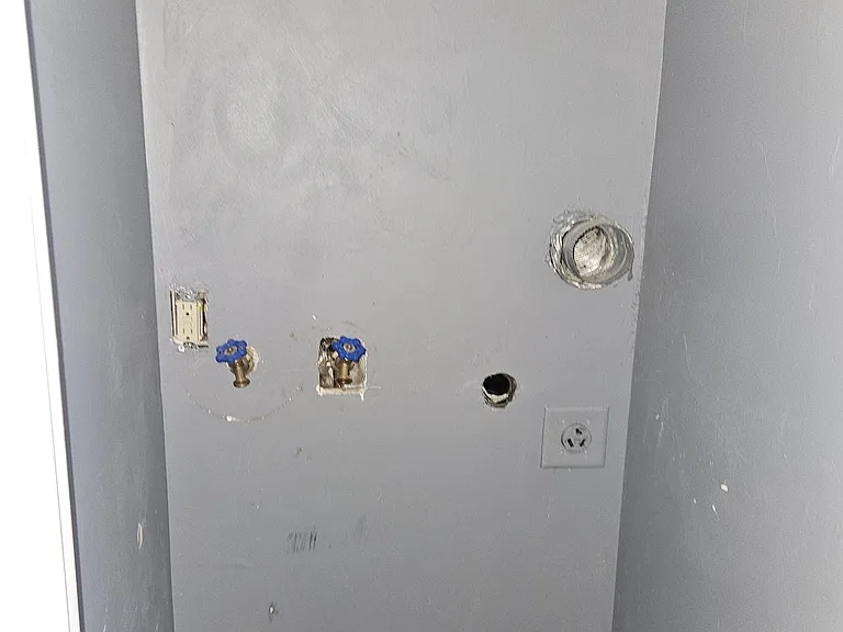 31 Wethersfield Ave #I — Photo 11