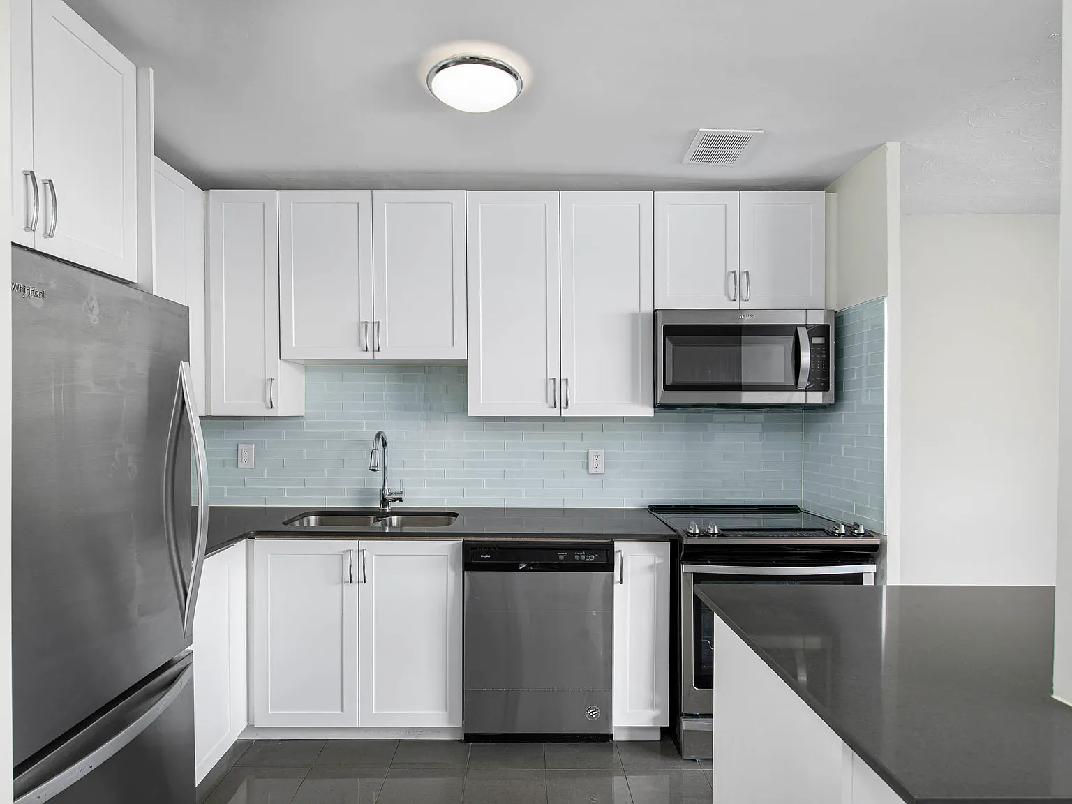 6 Auburndale Court — Photo 1